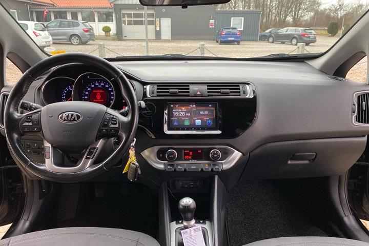 Sort Kia Rio fra 2015