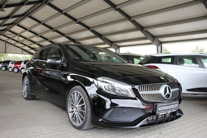 Sort Mercedes A200 d fra 2018 set udefra
