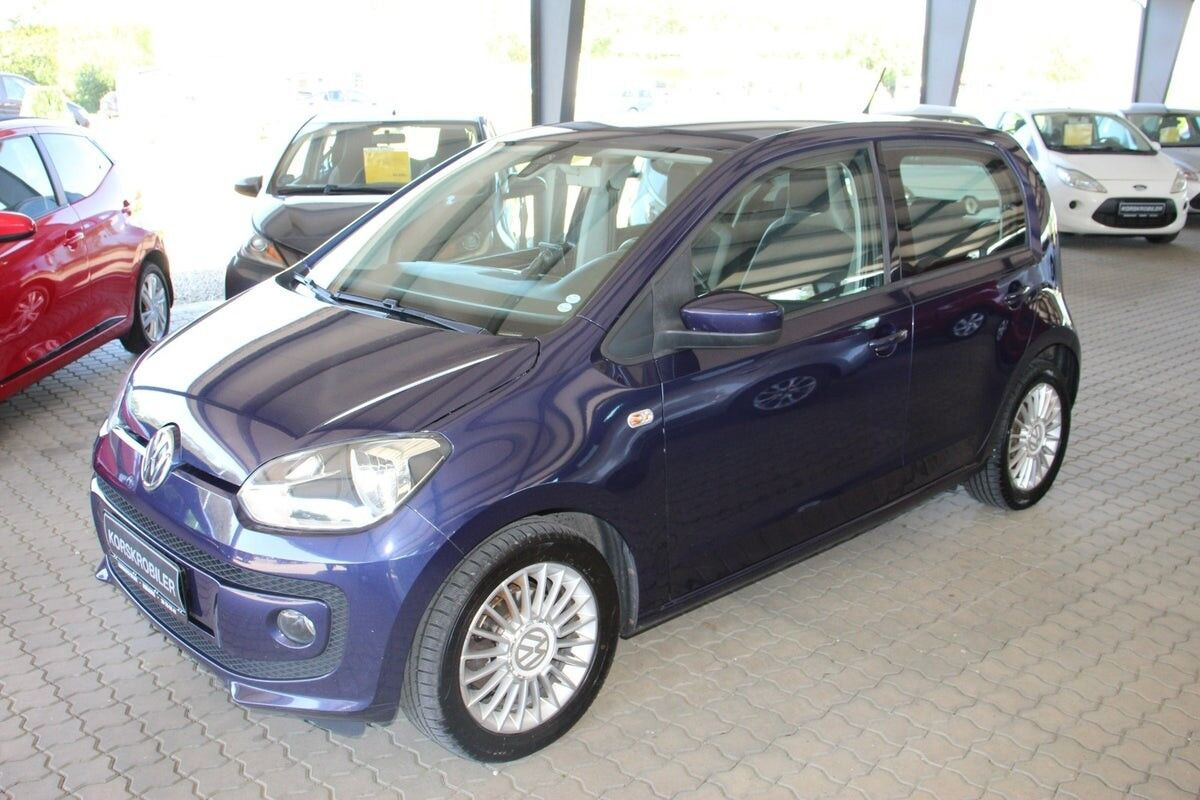 Blå VW up fra 2016