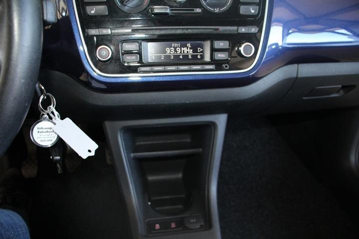Blå VW up fra 2016