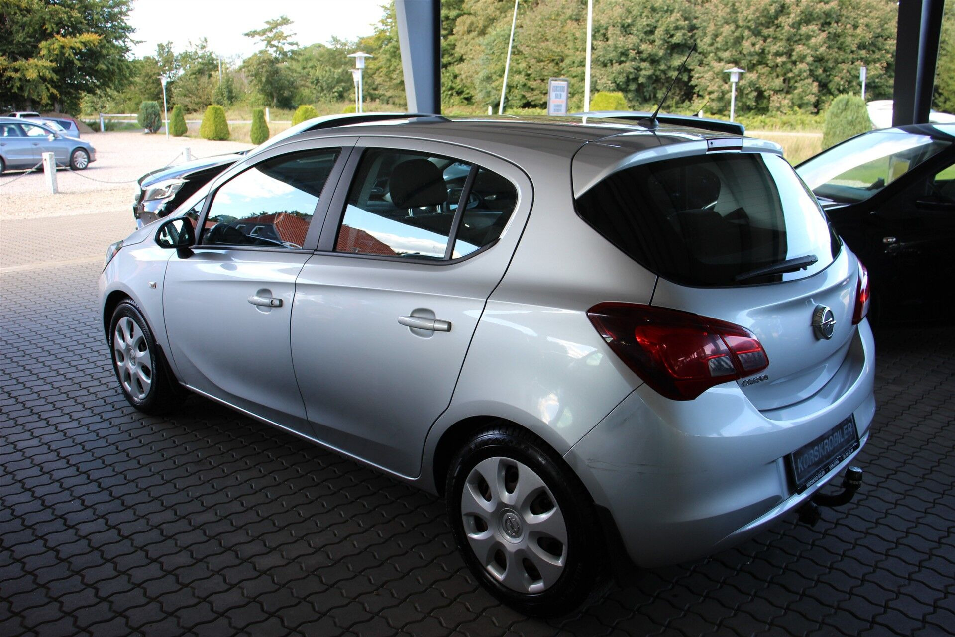 Sølv Opel Corsa fra 2016