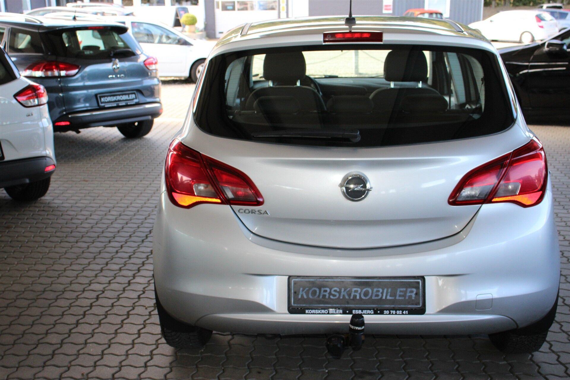 Sølv Opel Corsa fra 2016