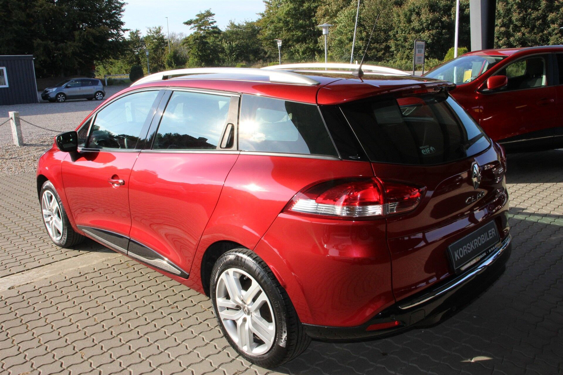 Rød Renault Clio fra 2019