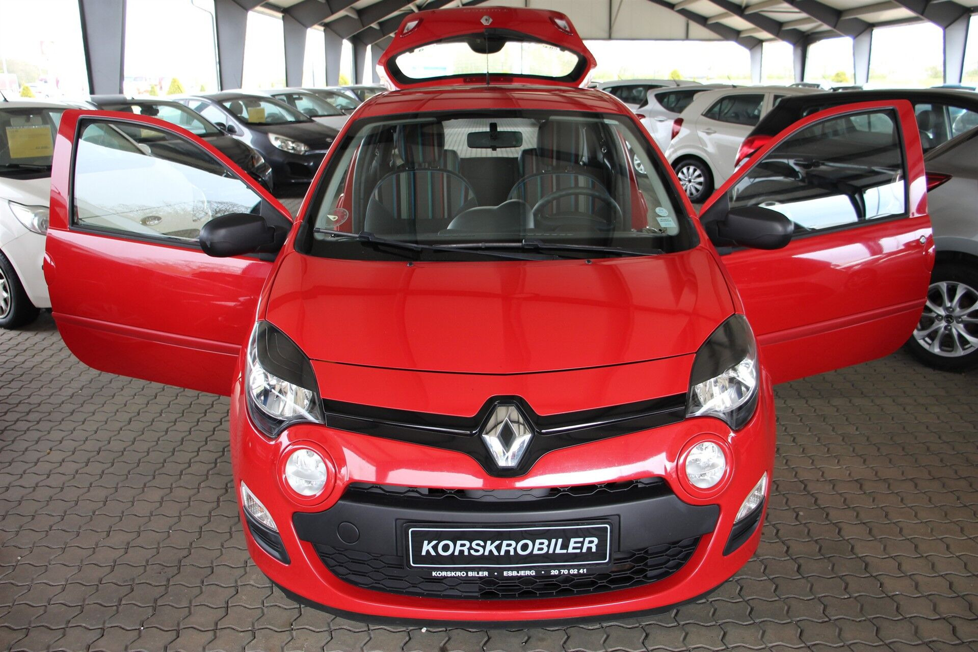 Rød Renault Twingo fra 2013
