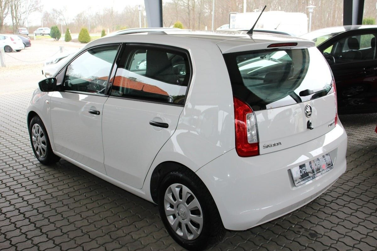 Hvid Skoda Citigo fra 2017