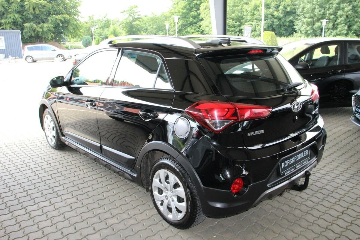 Sort Hyundai i20 fra 2017