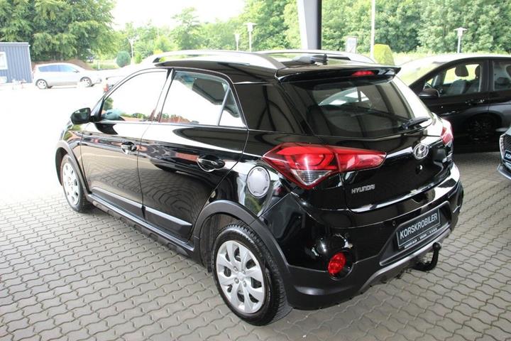 Sort Hyundai i20 fra 2017