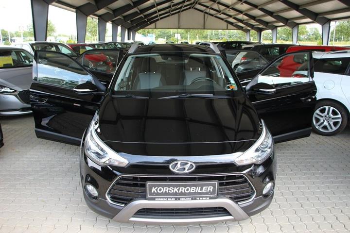 Sort Hyundai i20 fra 2017