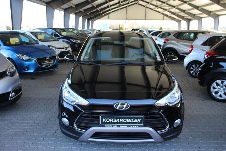 Sort Hyundai i20 fra 2016