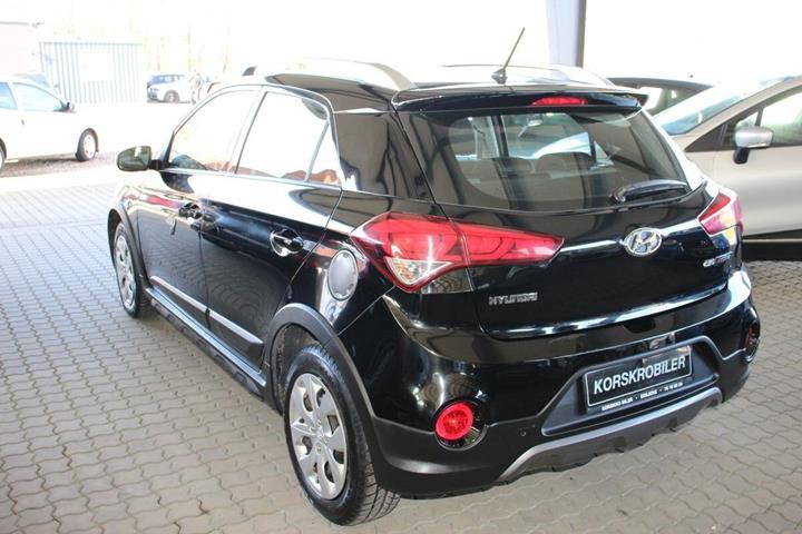 Sort Hyundai i20 fra 2016