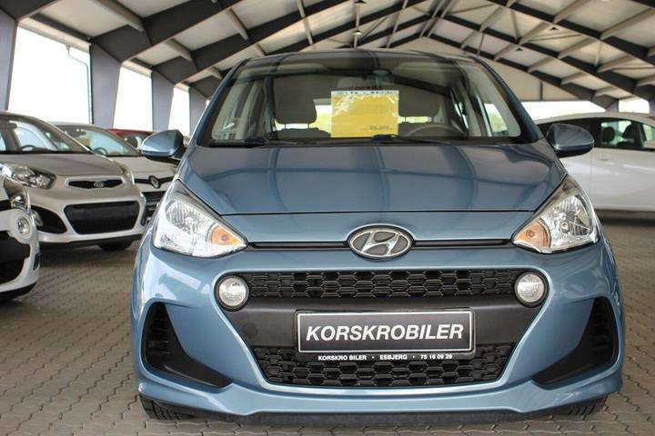 Blå Hyundai i10 fra 2019
