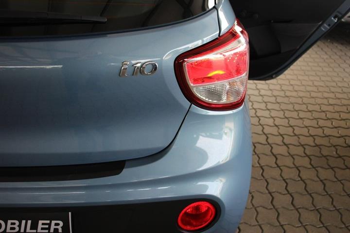 Blå Hyundai i10 fra 2019