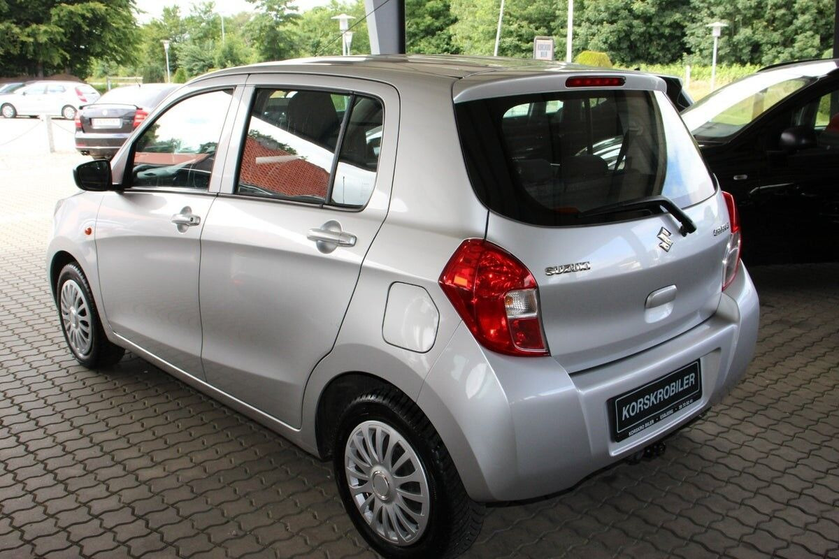 Sølv Suzuki Celerio fra 2017