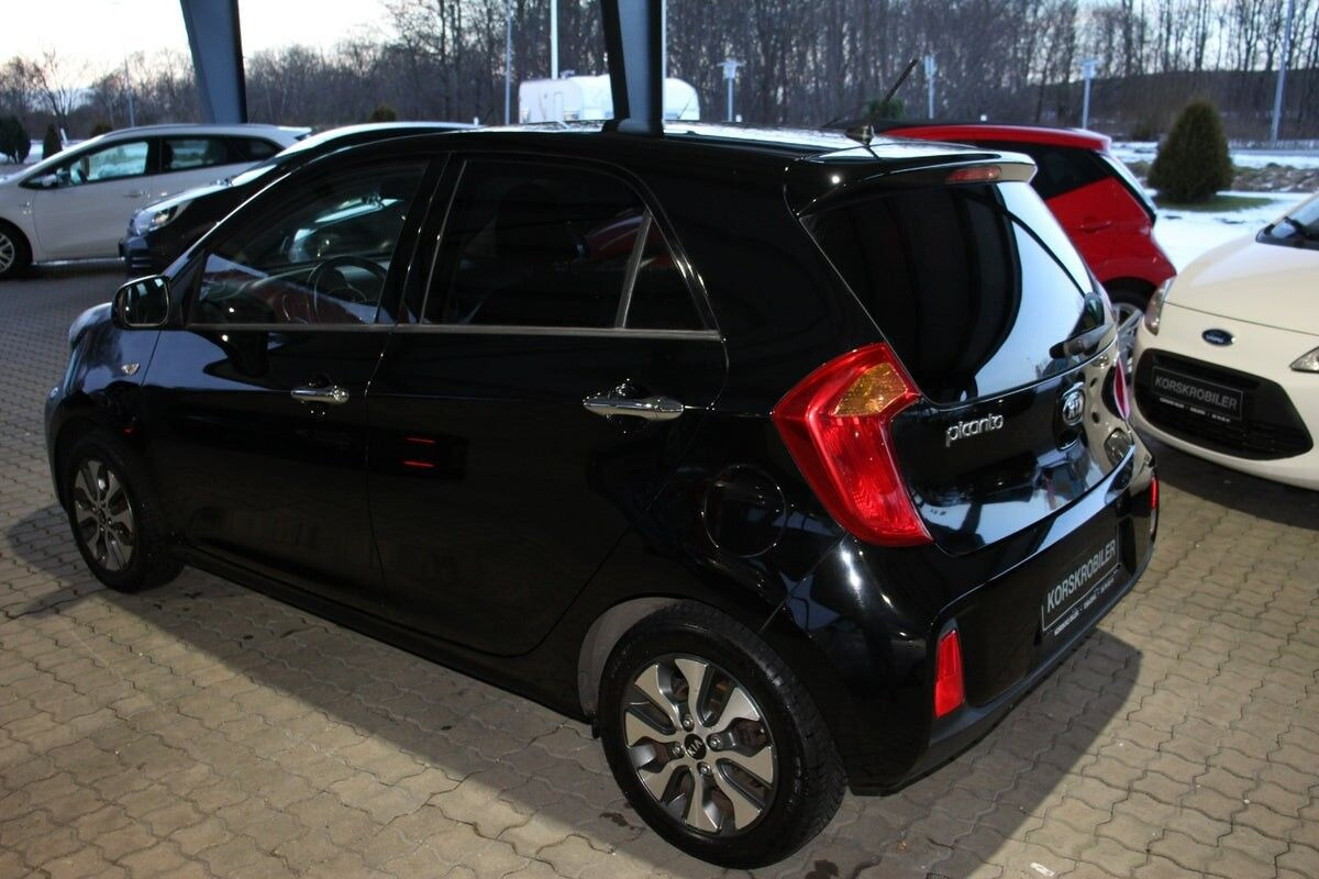 Sort Kia Picanto fra 2016