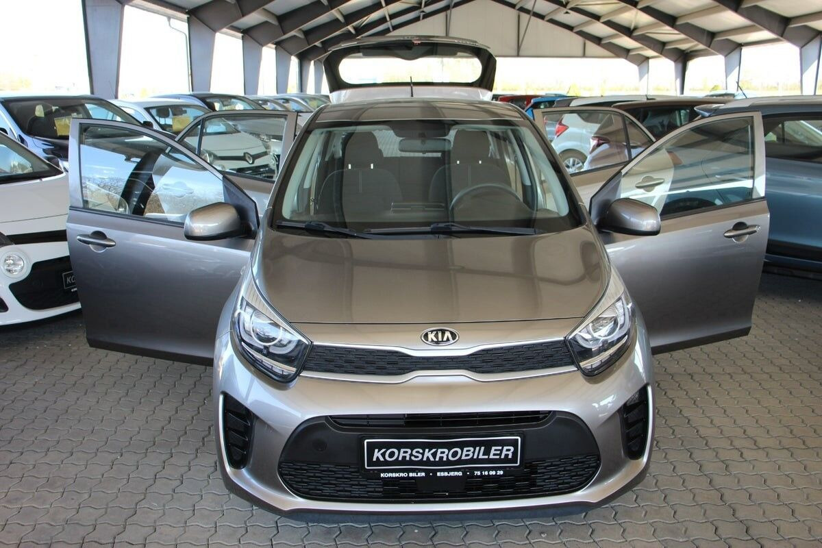Grå Kia Picanto fra 2018