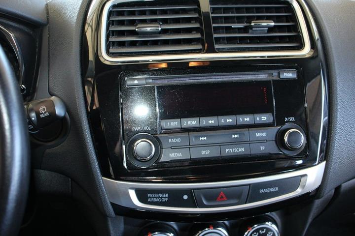 Grå Mitsubishi ASX fra 2015