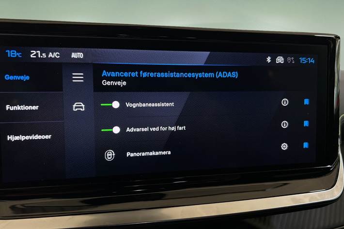 Grå Peugeot e-2008 fra 2025