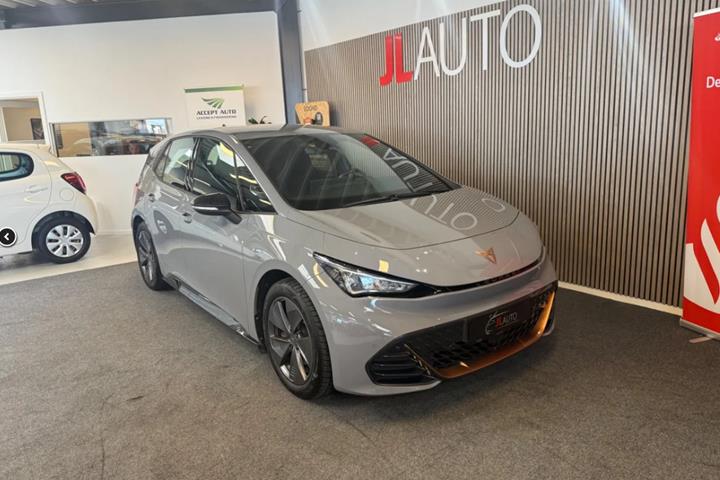 Grå Cupra Born fra 2024