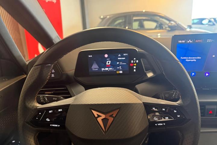 Grå Cupra Born fra 2024