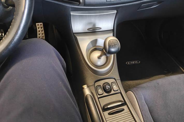 Gul Honda Civic fra 2008