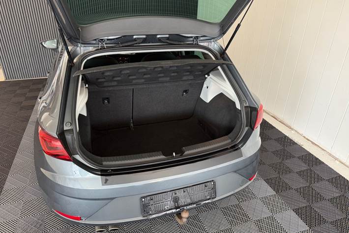 Sølv Seat Leon fra 2017