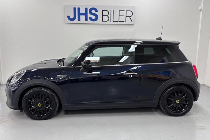 Sort Mini Cooper SE fra 2023