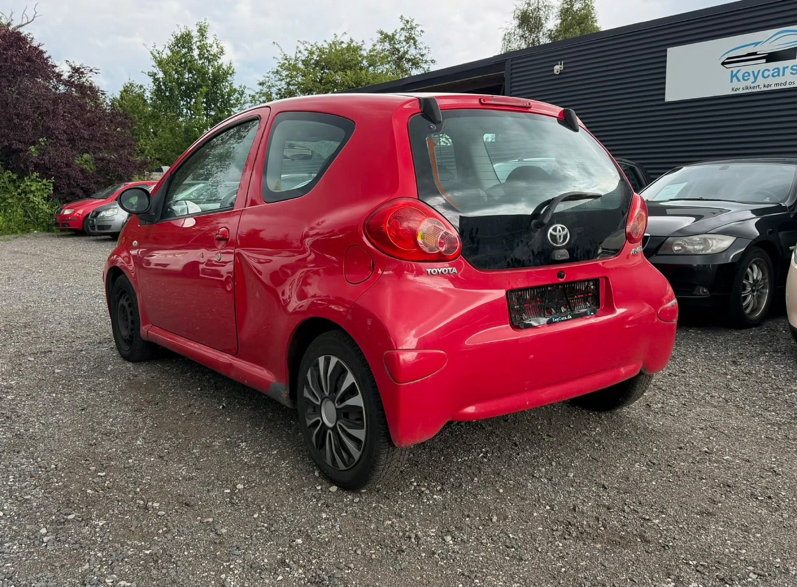 Rød Toyota Aygo fra 2006