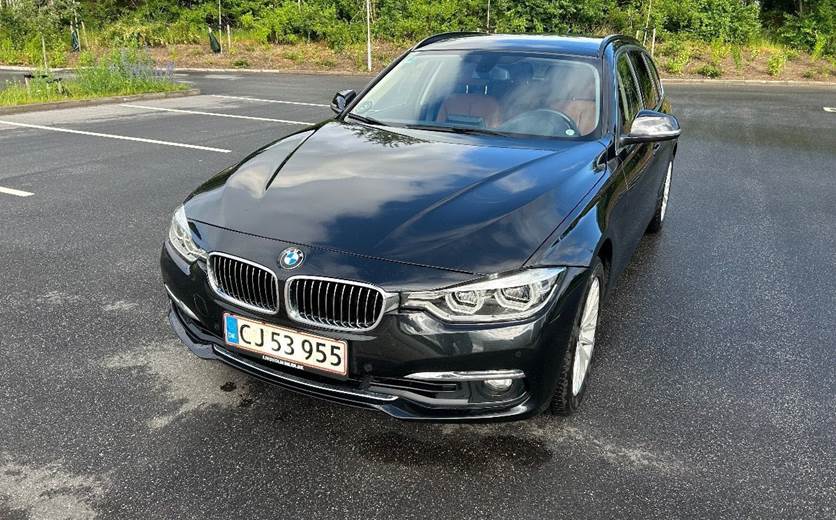 BMW 320i 2,0 Touring Luxury Line