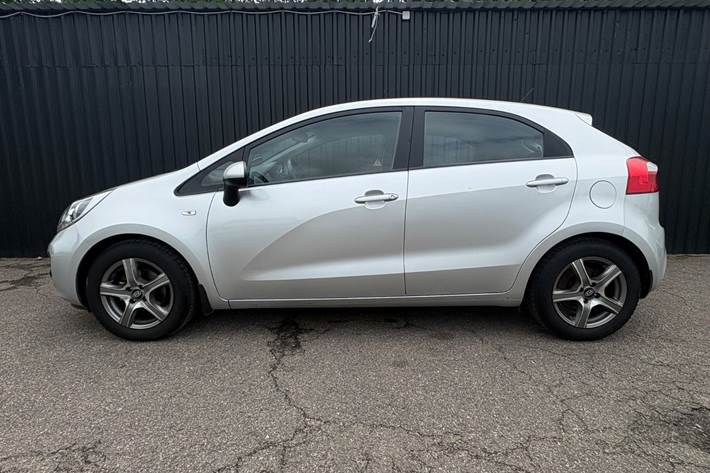 undefined Kia Rio fra 2012