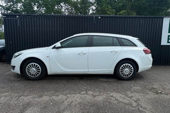 undefined Opel Insignia fra 2015