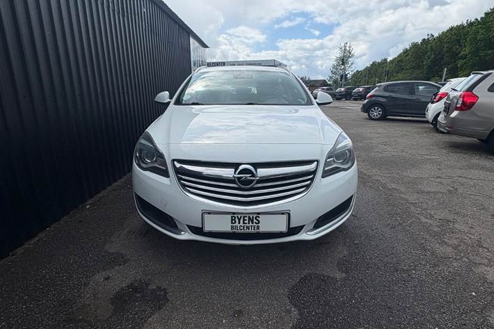 undefined Opel Insignia fra 2015