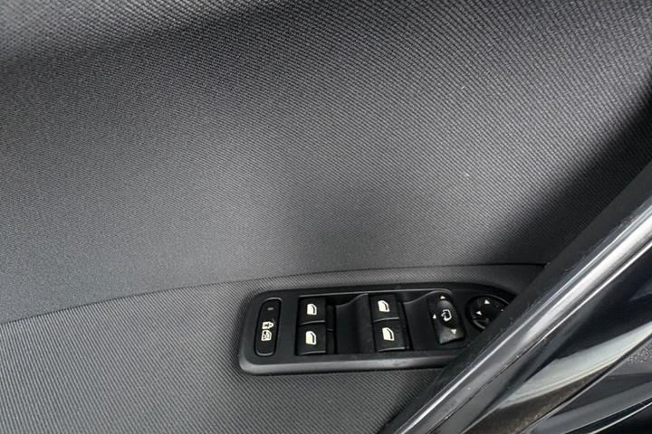 undefined Peugeot 508 fra 2011