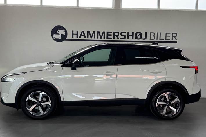 Hvid Nissan Qashqai fra 2023