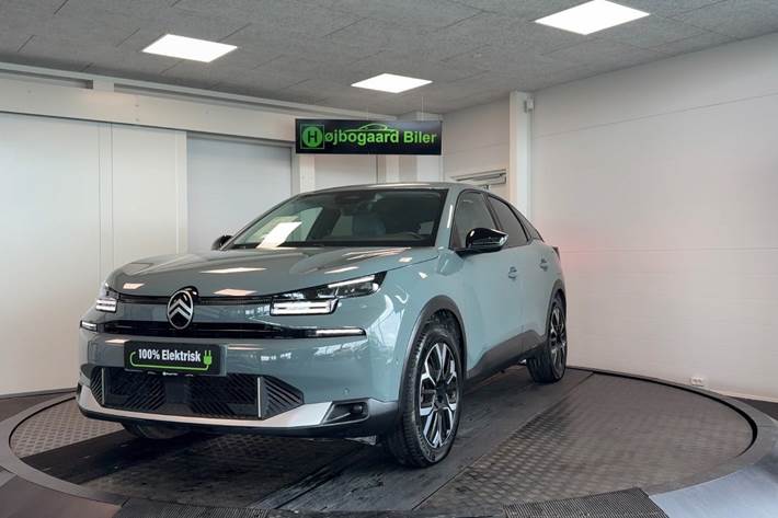 Grøn Citroën ë-C4 fra 2025 set udefra