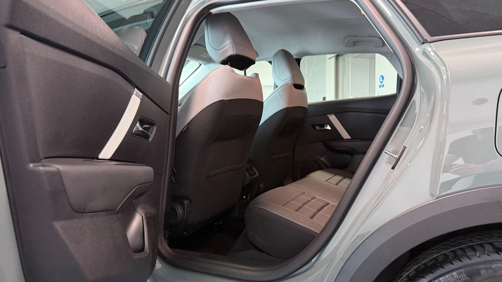 Grøn Citroën ë-C4 fra 2025