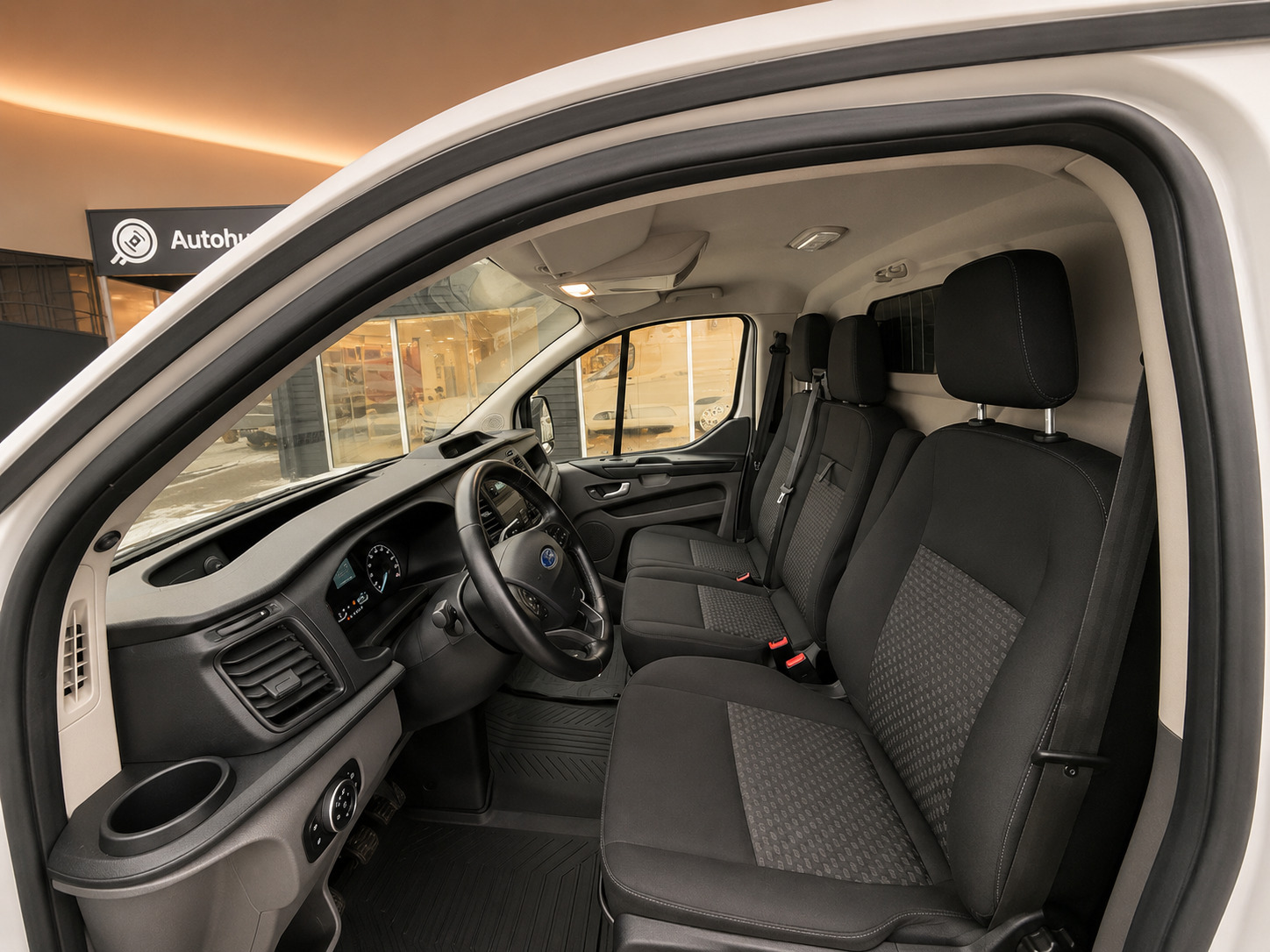 Hvid Ford Transit Custom 300 L2 fra 2021