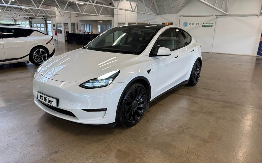 Tesla Model Y Performance AWD