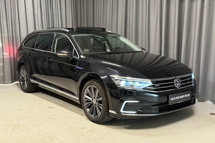 Sort VW Passat fra 2020