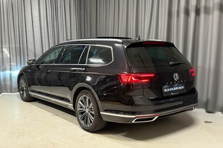 Sort VW Passat fra 2020