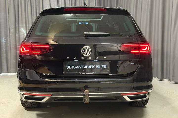 Sort VW Passat fra 2020