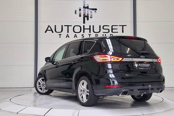 Sort Ford S-MAX fra 2019
