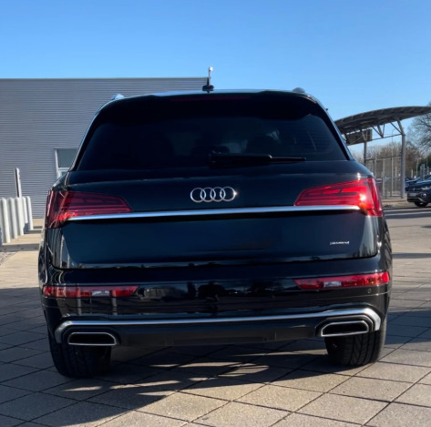 Sort Audi Q5 fra 2022