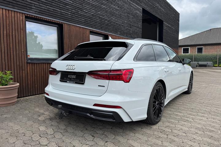 Hvid Audi A6 fra 2021