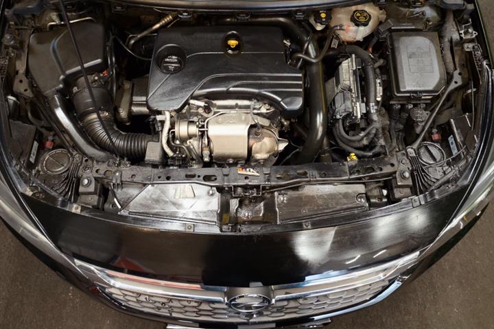 undefined Opel Astra fra 2017