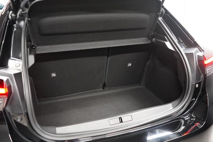 Sort Opel Corsa fra 2024