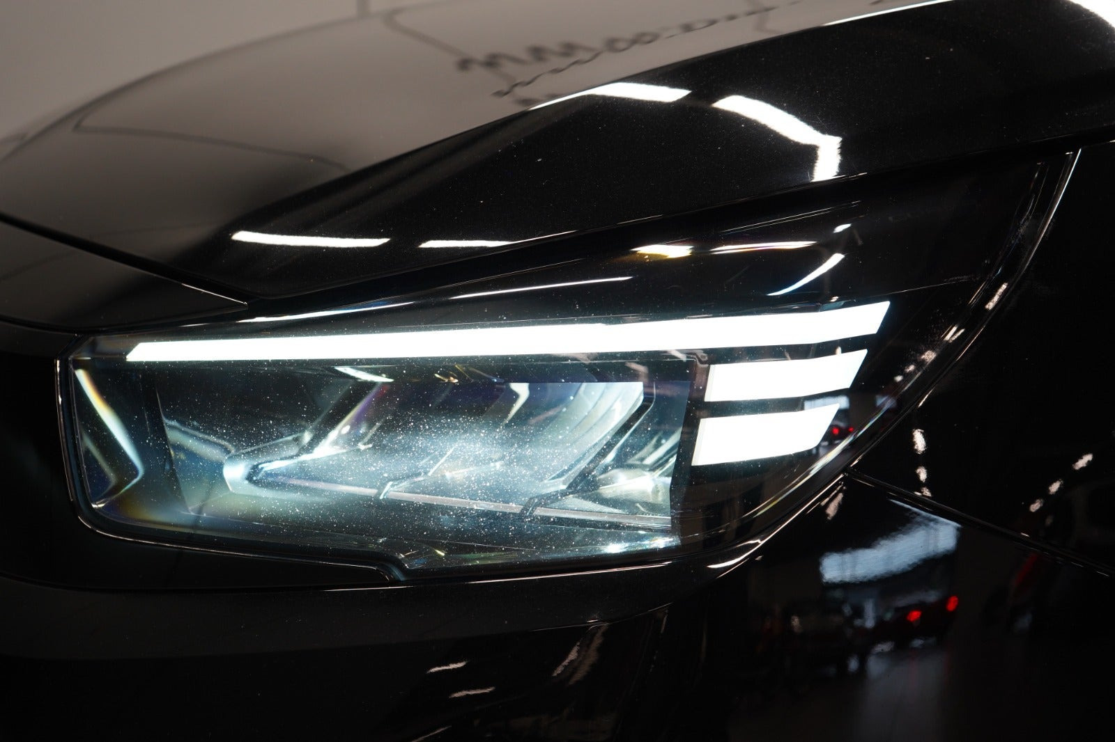 Sort Opel Corsa fra 2024