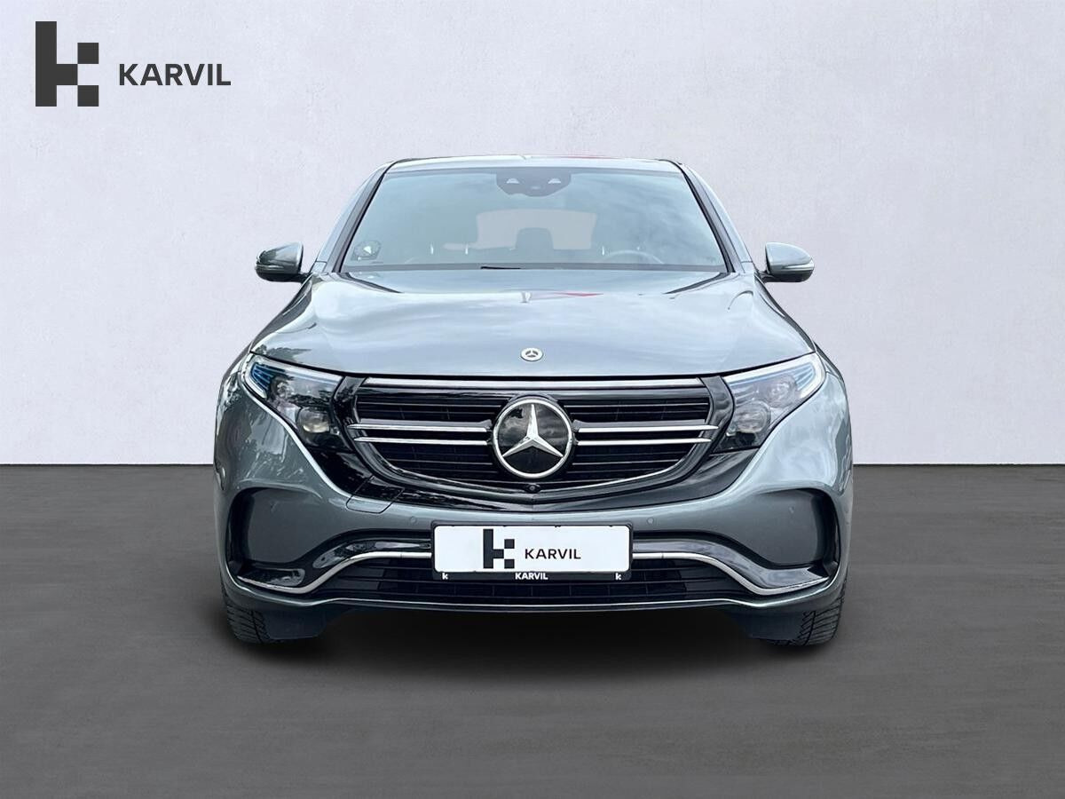 Grå Mercedes EQC400 fra 2023