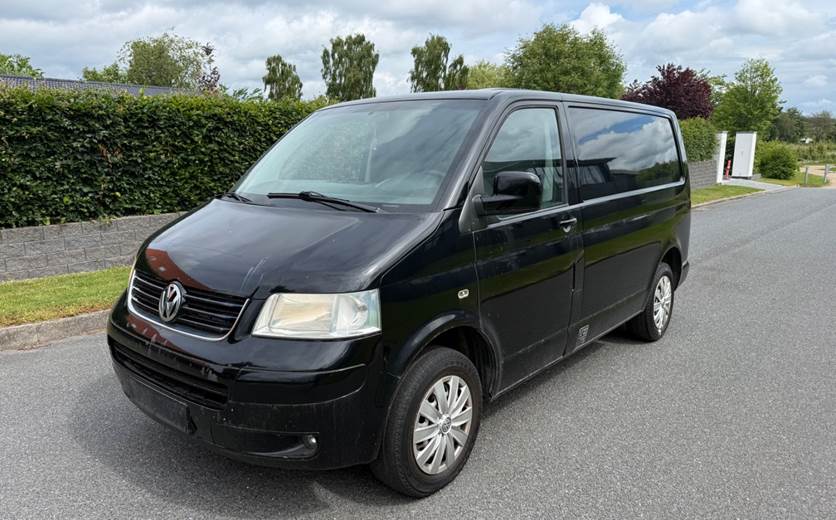 VW Transporter 2,5 TDi 130 kort