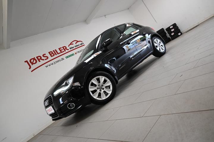 Sort Audi A1 fra 2014 set udefra
