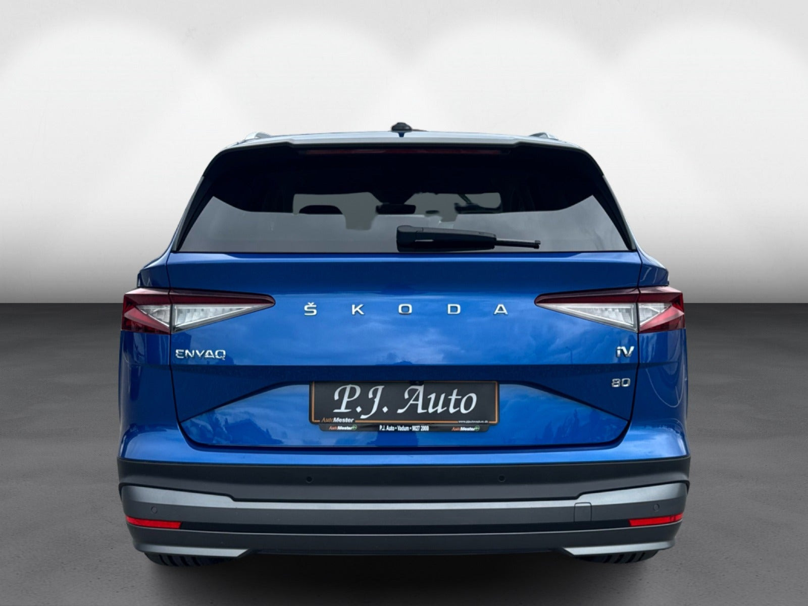 Blå Skoda Enyaq fra 2022